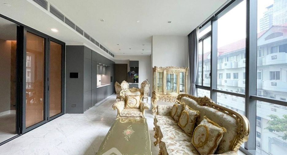 For rent 2 bedrooms condo in Watthana, Bangkok