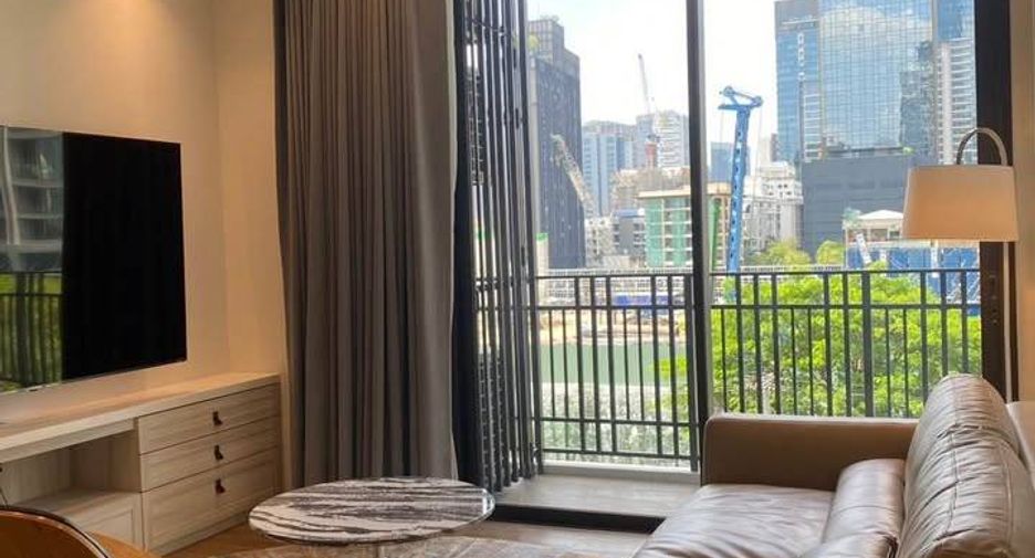 For rent 1 bed condo in Pathum Wan, Bangkok