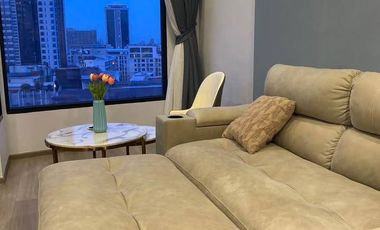 Condo en alquiler de 1 habitaciones en Huai Khwang, Bangkok