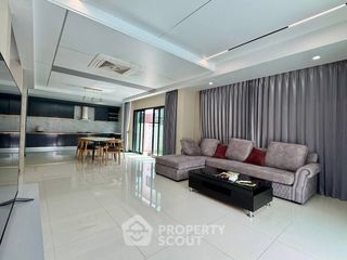 For Rent 3 Bedroom Villa In Bang Lamung, Chonburi