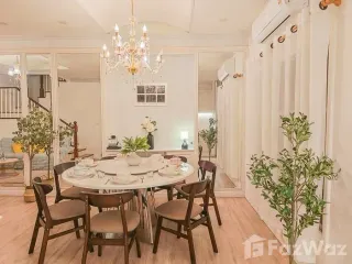 Haus zur Miete mit 3 Zimmer in Yan Nawa, Bangkok
