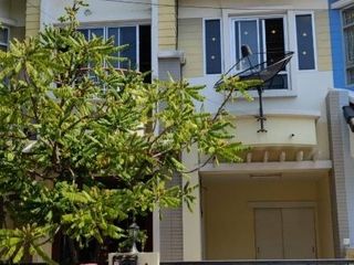 For Rent 3 Bedroom Townhouse In Saphan Sung, Bangkok