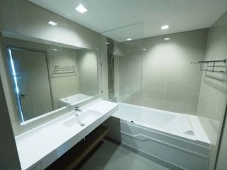 Wohnung zur Miete mit 2 Zimmer in Phra Khanong, Bangkok