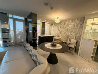For rent 3 bedrooms condo in Yan Nawa, Bangkok