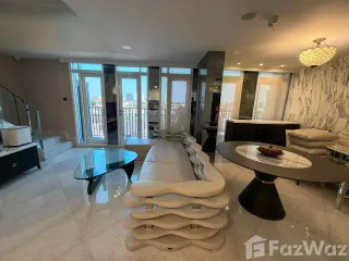 For rent 3 bedrooms condo in Yan Nawa, Bangkok