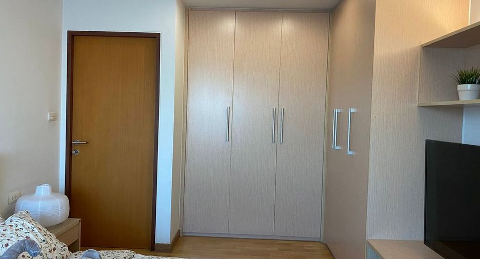 Condo en alquiler y en venta de 3 habitaciones en Phra Khanong, Bangkok