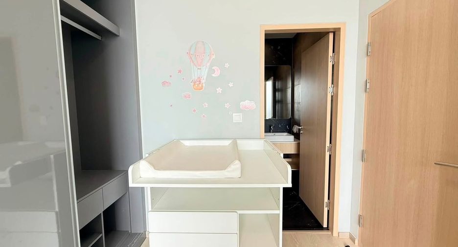 For rent 3 bedrooms condo in Bang Na, Bangkok