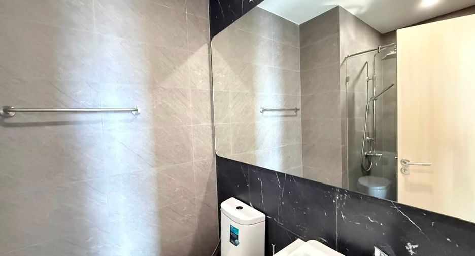 For rent 3 bedrooms condo in Bang Na, Bangkok