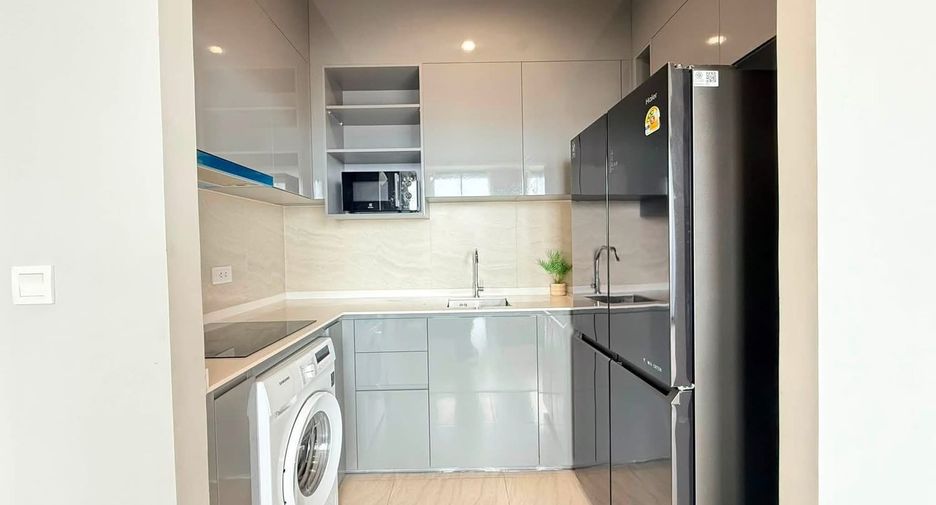 For rent 3 bedrooms condo in Bang Na, Bangkok