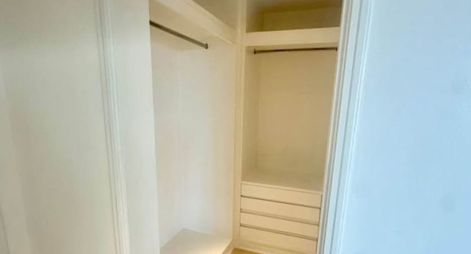 For rent 3 bedrooms condo in Pathum Wan, Bangkok