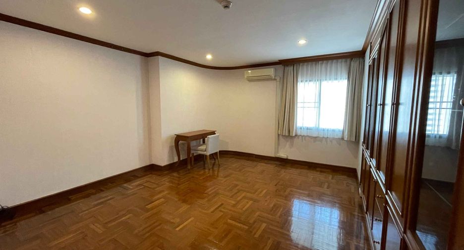 For rent 3 ベッドルーム condo in Watthana, Bangkok