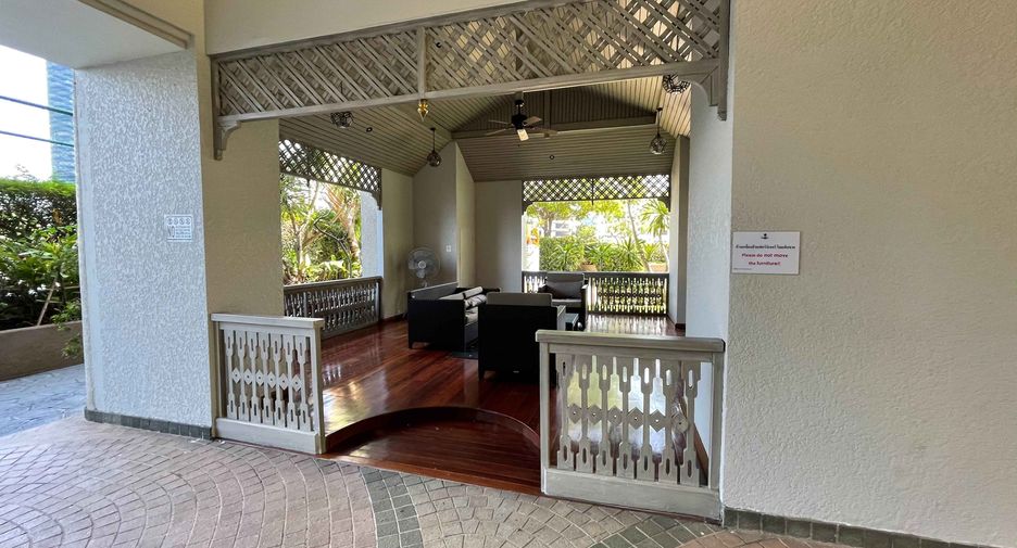 For rent 3 ベッドルーム condo in Watthana, Bangkok