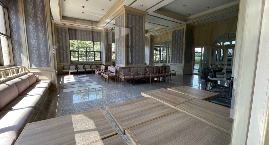 For rent 3 ベッドルーム condo in Watthana, Bangkok