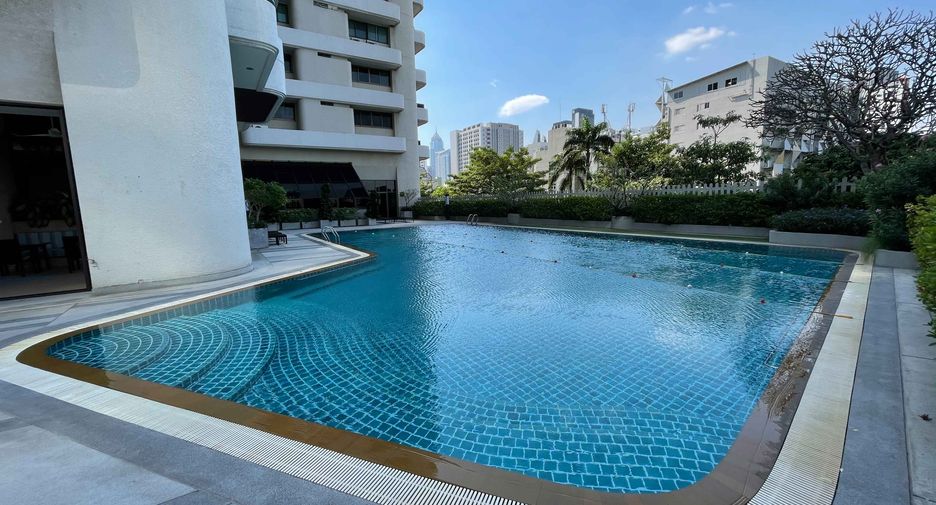 For rent 3 ベッドルーム condo in Watthana, Bangkok