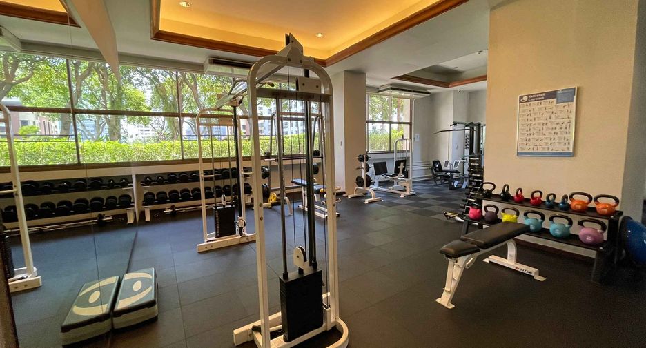 For rent 3 ベッドルーム condo in Watthana, Bangkok