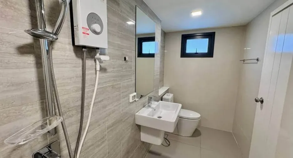 Haus zum Kauf mit 4 Zimmer in Bang Lamung, Chonburi