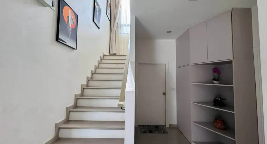 Haus zum Kauf mit 4 Zimmer in Bang Lamung, Chonburi
