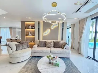 For sale 4 bedrooms villa in Bang Lamung, Chonburi