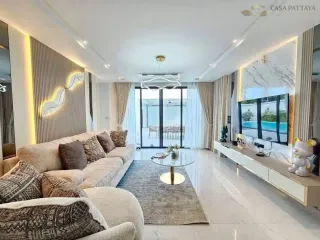 For sale 4 bedrooms villa in Bang Lamung, Chonburi
