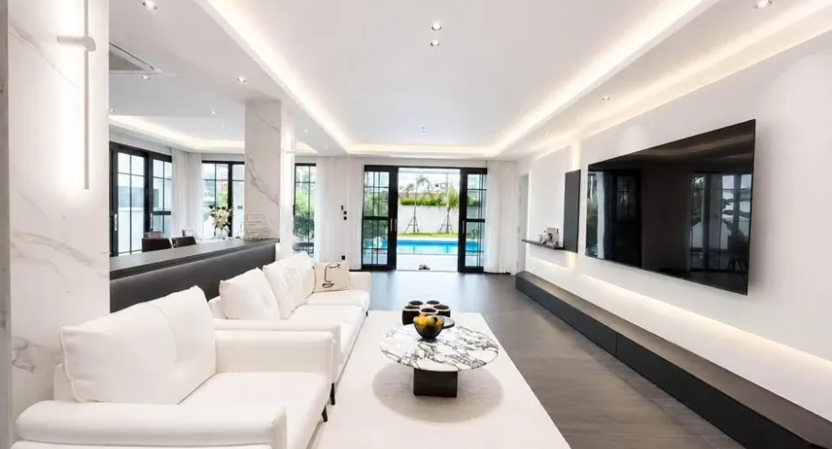 For sale 5 bedrooms villa in Bang Lamung, Chonburi