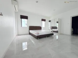 Villa zur Miete mit 5 Zimmer in Bang Lamung, Chonburi