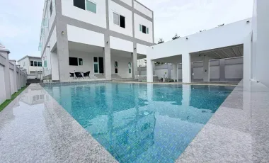 For rent 5 bedrooms villa in Bang Lamung, Chonburi