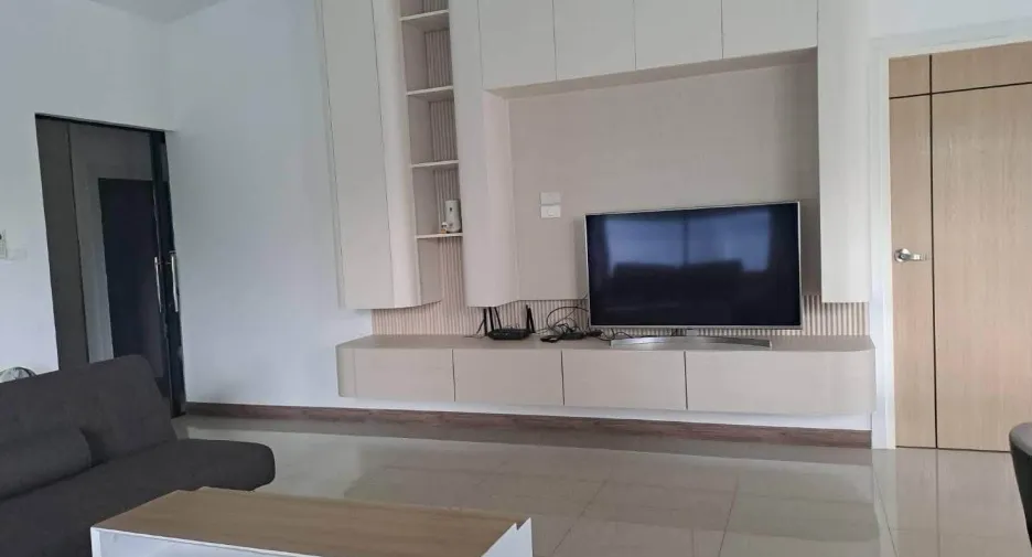 For rent 3 bedrooms villa in Huay Yai, Pattaya