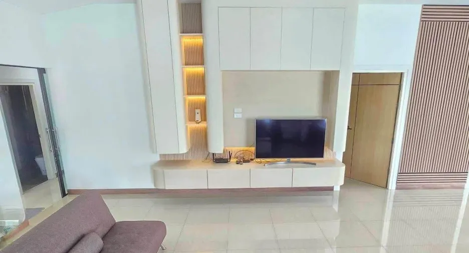 For rent 3 bedrooms villa in Huay Yai, Pattaya