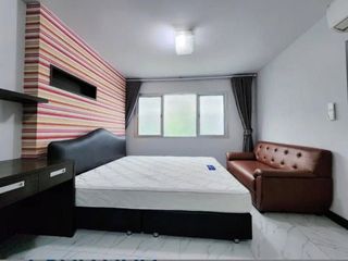 Wohnung zur Miete mit Studio in Phra Khanong, Bangkok