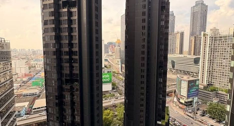 Condo en alquiler de 1 habitaciones en Huai Khwang, Bangkok