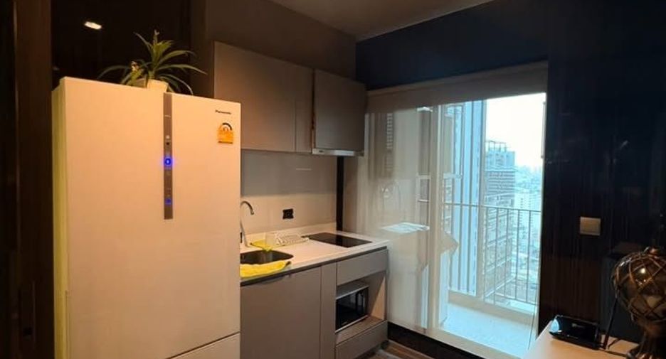 Condo en alquiler de 1 habitaciones en Huai Khwang, Bangkok