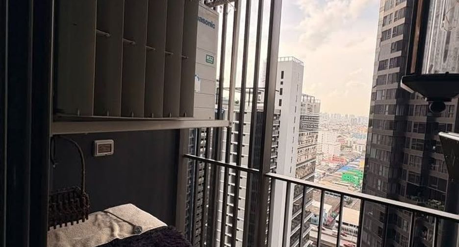 Condo en alquiler de 1 habitaciones en Huai Khwang, Bangkok