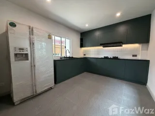 For rent 3 bedrooms house in Suan Luang, Bangkok