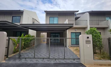 For rent 4 bedrooms house in Bang Lamung, Chonburi