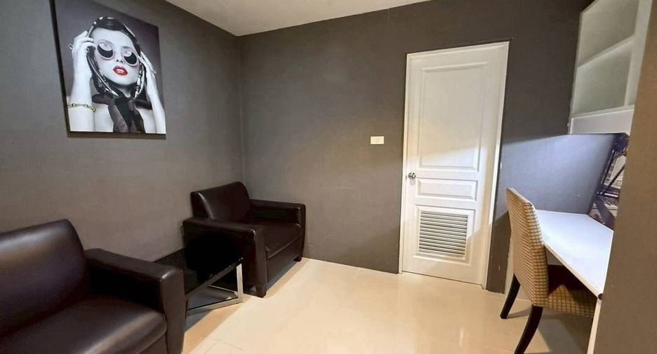 Apartment zur Miete mit 3 Zimmer in Khlong Toei, Bangkok