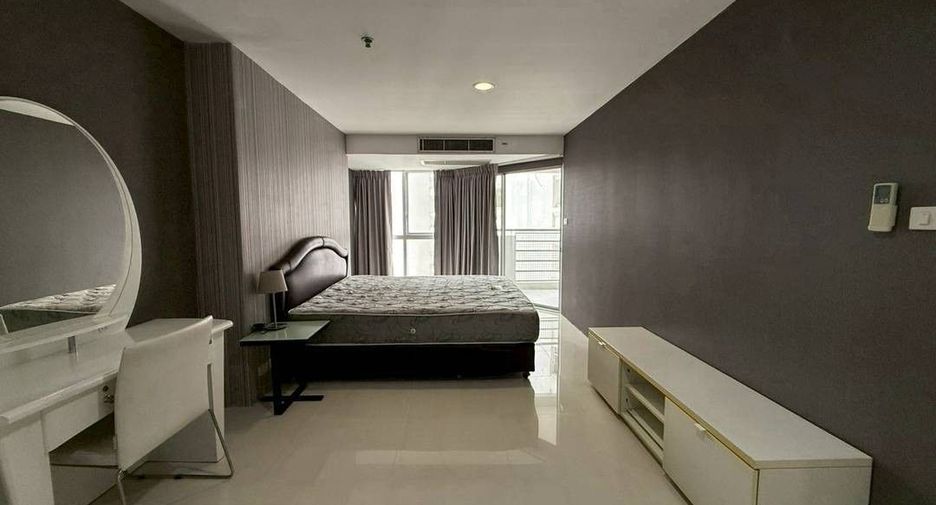 Apartment zur Miete mit 3 Zimmer in Khlong Toei, Bangkok