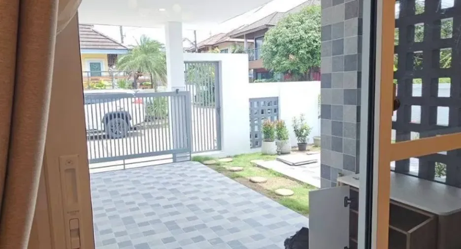 For rent 3 bedrooms house in Mueang Phuket, Phuket