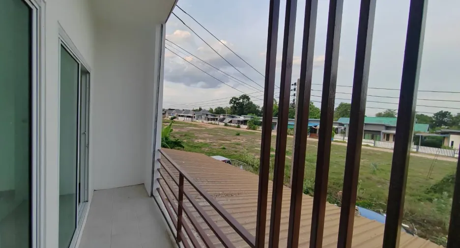 For sale 3 bedrooms house in Mueang Surin, Surin