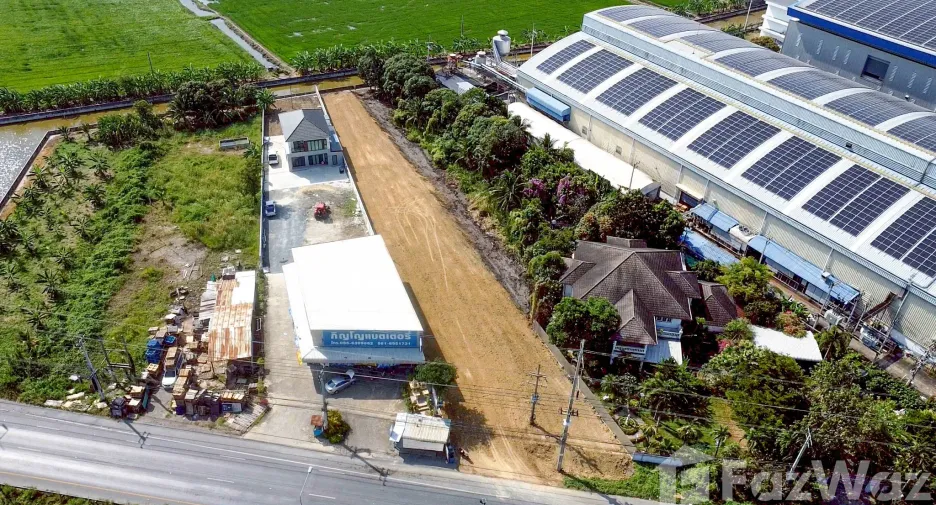 Terreno en venta en Sam Phran, Nakhon Pathom