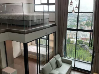 À louer 2 chambres condo à Bang Kapi, Bangkok