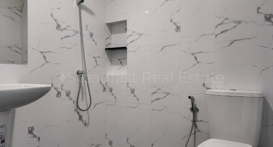 For rent 3 bedrooms townhouse in Bang Phli, Samut Prakan