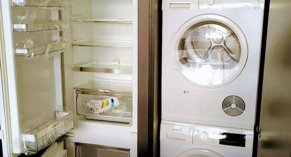 For sale 1 bed condo in Sathon, Bangkok