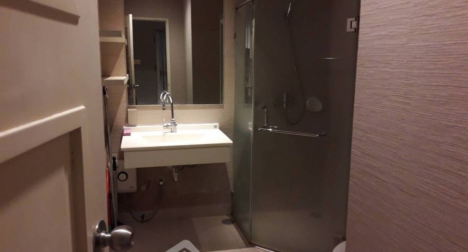 For rent and for sale 2 bedrooms condo in Phaya Thai, Bangkok