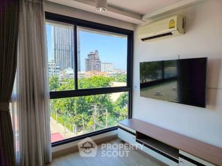 Condo en alquiler y en venta de 2 habitaciones en Phra Khanong, Bangkok