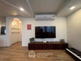 For rent 3 ベッドルーム condo in Yan Nawa, Bangkok