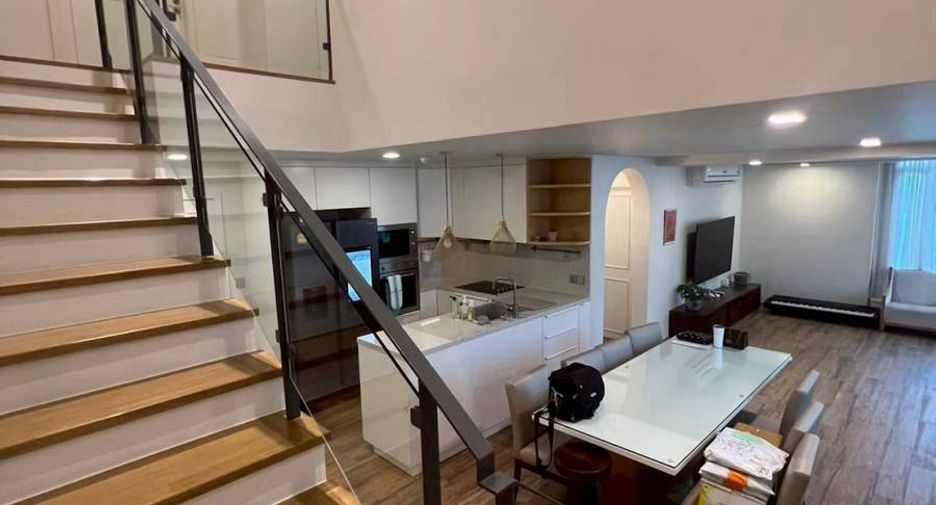 For rent 3 ベッドルーム condo in Yan Nawa, Bangkok