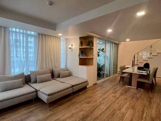 For rent 3 ベッドルーム condo in Yan Nawa, Bangkok