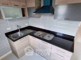For rent 3 bedrooms townhouse in Phra Khanong, Bangkok