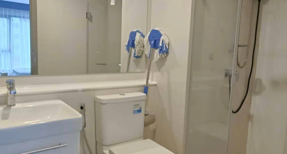 Condo en alquiler de 1 habitaciones en Huai Khwang, Bangkok