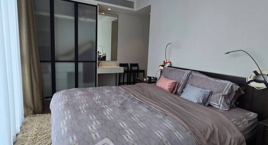 For rent 2 bedrooms condo in Khlong Toei, Bangkok